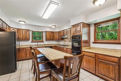 Nestled on 1.48 picturesque acres in the heart of Lacombe, this - photo 8