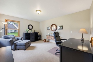 Welcome to Lake Country living at its finest set on a PRISTINE - photo 6