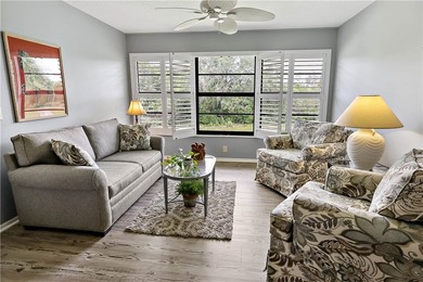 Hello LUXURY in this beautifully upgraded END UNIT! PLUS live a - photo 12