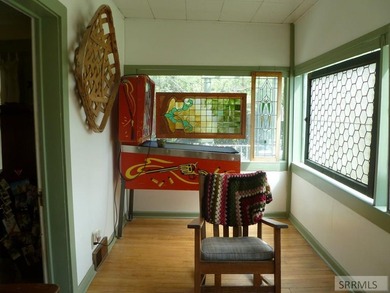 A must see, to appreciate this one of a kind Craftsman beautiful - photo 12