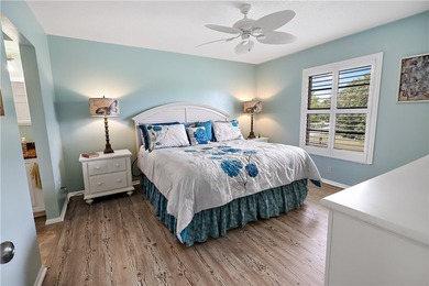 Hello LUXURY in this beautifully upgraded END UNIT! PLUS live a - photo 14
