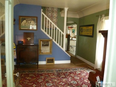 A must see, to appreciate this one of a kind Craftsman beautiful - photo 14