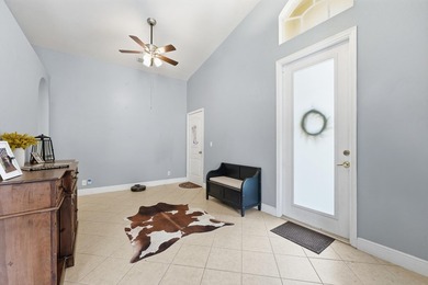BEST PRICE IN PORTOFINO SHORES. Spacious 4 Bdrm Home In - photo 8