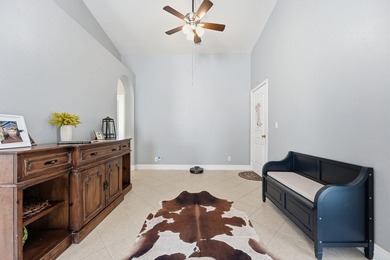 BEST PRICE IN PORTOFINO SHORES. Spacious 4 Bdrm Home In - photo 9