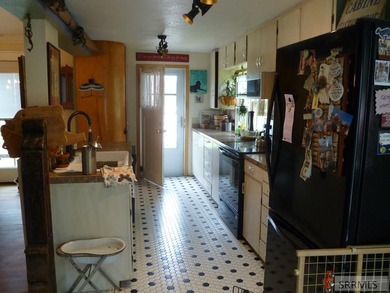 A must see, to appreciate this one of a kind Craftsman beautiful - photo 19