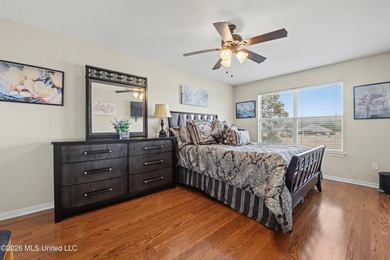 Welcome to this elegant pristine 3,400 sq. ft. two-story home - photo 20