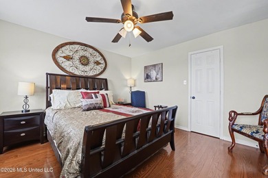 Welcome to this elegant pristine 3,400 sq. ft. two-story home - photo 23