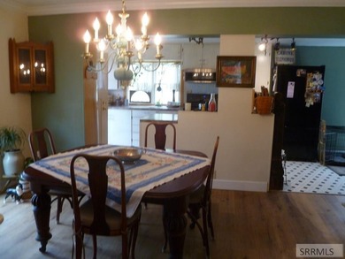 A must see, to appreciate this one of a kind Craftsman beautiful - photo 24