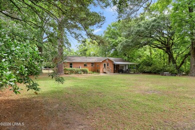 Welcome home to this freshly updated 4-bedroom, 2.5-bath home in - photo 26