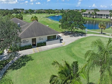 Hello LUXURY in this beautifully upgraded END UNIT! PLUS live a - photo 35