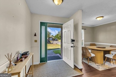 Welcome home to this charming 3-bedroom, 2-bath home in the - photo 5