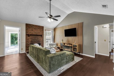Welcome home to this charming 3-bedroom, 2-bath home in the - photo 7