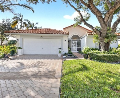 (private lake, pond, coastal) Home For Sale in Boynton Beach Florida
