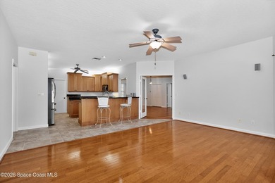 Welcome to this just repainted, impeccably maintained - photo 13
