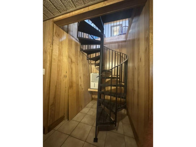 Pristine 5b 3b home boasting warm wood finishes, 3 cozy - photo 17