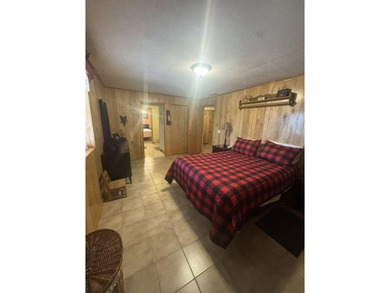 Pristine 5b 3b home boasting warm wood finishes, 3 cozy - photo 20