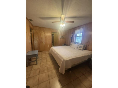 Pristine 5b 3b home boasting warm wood finishes, 3 cozy - photo 24