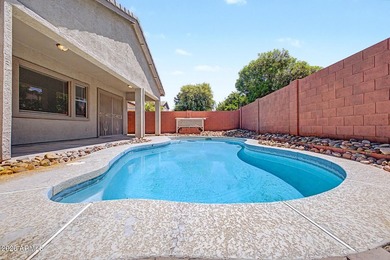 Beautiful corner lot home featuring 3 bedrooms, 2 bathrooms, and - photo 31