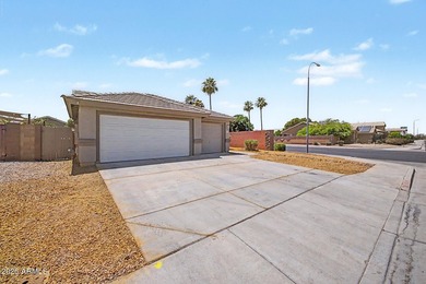 Beautiful corner lot home featuring 3 bedrooms, 2 bathrooms, and - photo 35