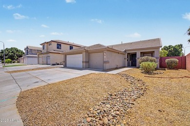 Beautiful corner lot home featuring 3 bedrooms, 2 bathrooms, and - photo 36