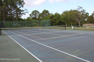 Welcome to this just repainted, impeccably maintained - photo 41