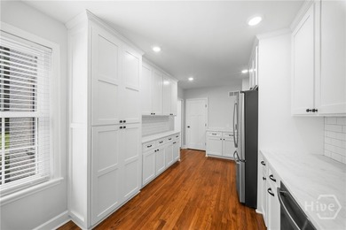 Located in Savannah's desirable Midtown area in the sought-after - photo 13