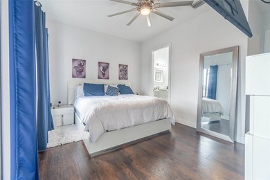 Welcome to this beautifully maintained 3-bed, 2.5-bath corner - photo 16
