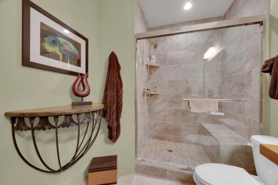Stunning 4-bedroom, 3.5-bath custom-designed waterfront home - photo 25