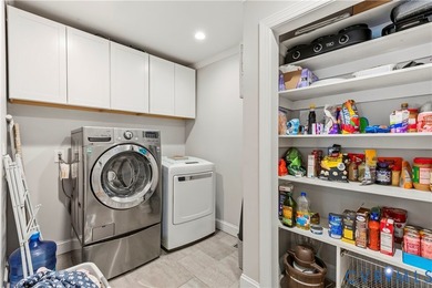 Welcome to 6717 Mill Lane in the desirable Fox Mill - photo 26