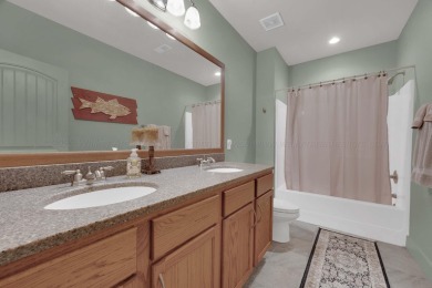 Stunning 4-bedroom, 3.5-bath custom-designed waterfront home - photo 26