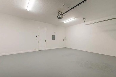 Welcome to this beautifully maintained 3-bed, 2.5-bath corner - photo 28