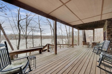 Stunning 4-bedroom, 3.5-bath custom-designed waterfront home - photo 30