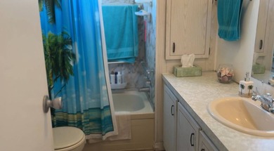 Welcome to this charming 1973 single-wide home with an extension - photo 34