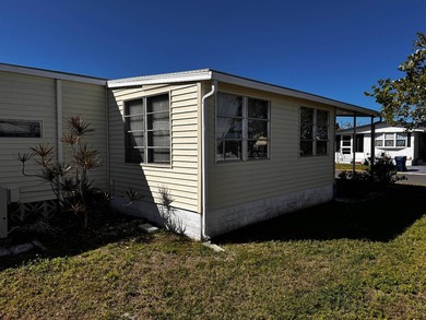 Welcome to this charming 1973 single-wide home with an extension - photo 43