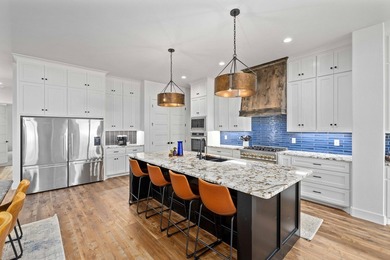 SPECTACULAR 2024 BUILDER'S DREAM WATERFRONT RETREAT IN GATED OAK - photo 8
