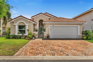 Lake Home For Sale in Hollywood, Florida