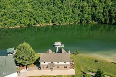 LUXURY LAKEFRONT RETREAT ON WATAUGA LAKE!! Welcome to the - photo 20