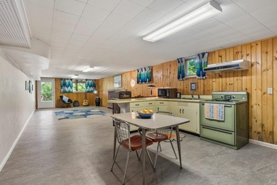 Mid Century sprawling home offers so many spaces to entertain - photo 23