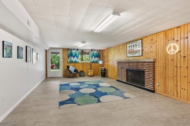 Mid Century sprawling home offers so many spaces to entertain - photo 24