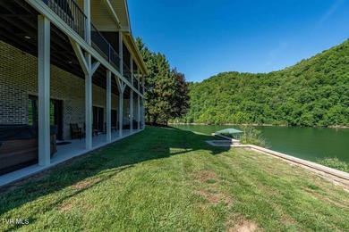 LUXURY LAKEFRONT RETREAT ON WATAUGA LAKE!! Welcome to the - photo 41
