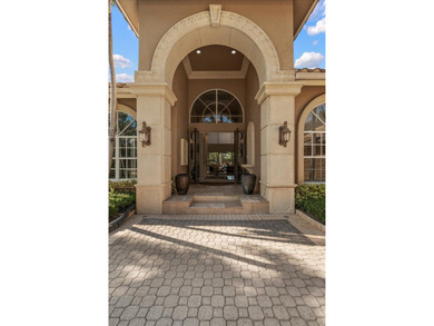 Enjoy one-of-a-kind, expansive views of water and the 13th and - photo 4