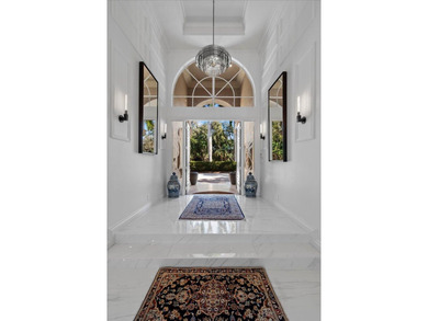Enjoy one-of-a-kind, expansive views of water and the 13th and - photo 5
