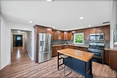 Welcome to this beautifully designed 4-bedroom, 3-bath expanded - photo 11