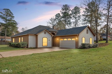 Lake Home For Sale in Shreveport, Louisiana