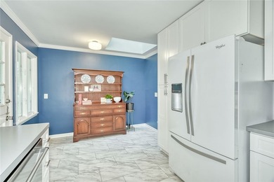 Welcome home to this beautifully updated 4-bedroom, 2-bath - photo 14