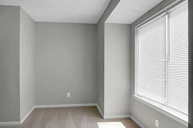 Great opportunity for a small price! Whether you're looking for - photo 25
