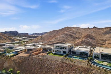 Highly upgraded Blue Heron Trace model on one of the highest - photo 40