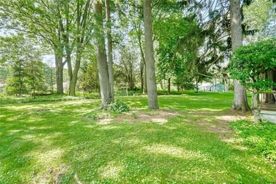 Welcome home to this beautifully updated 4-bedroom, 2-bath - photo 44