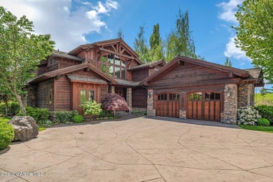 FULLY FURNISHED GOLF CABIN AT PRESTIGIOUS BLACK ROCK. This - photo 1