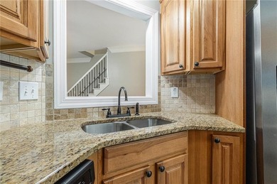 Welcome to your dream lakeside getaway, located in the - photo 11